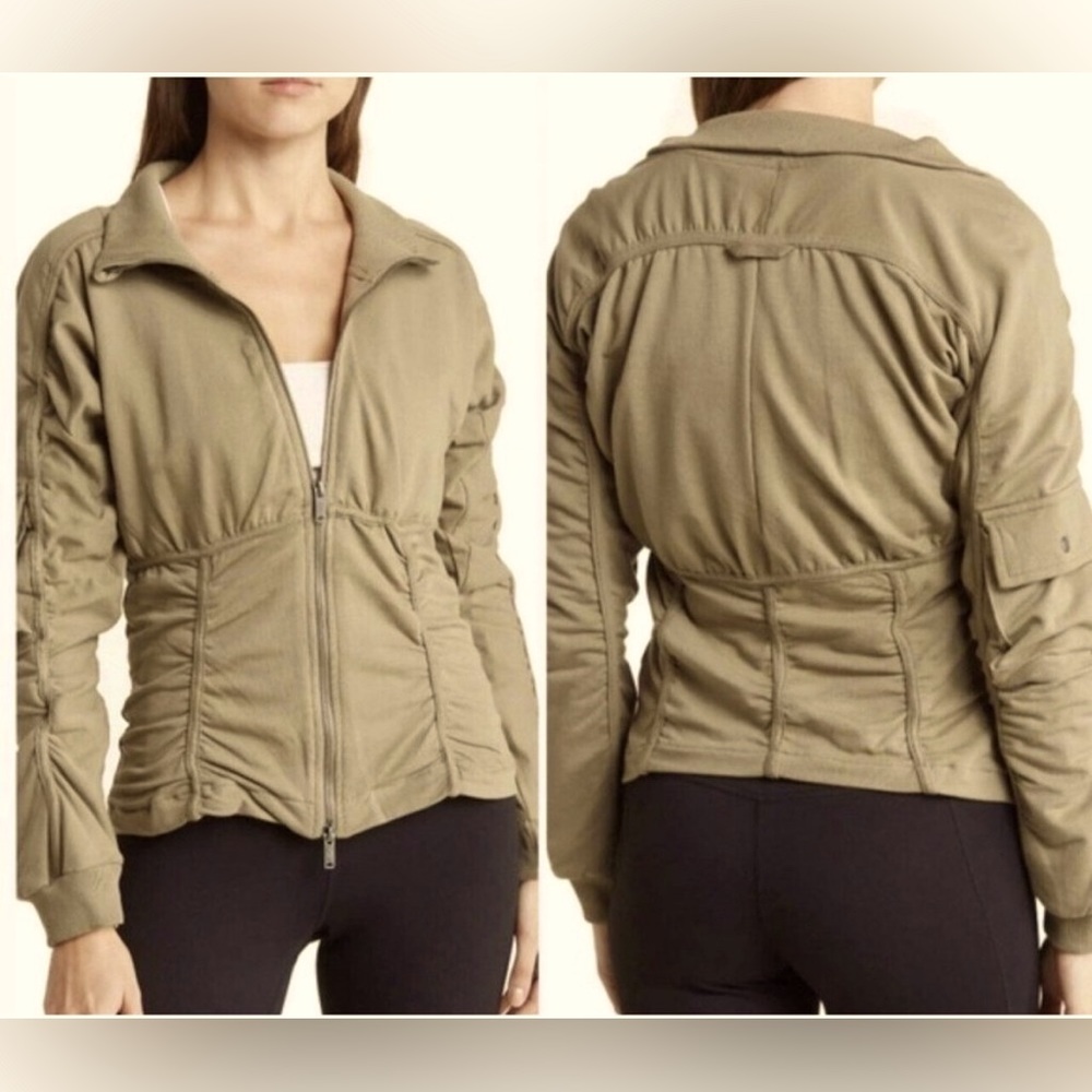 Free People Movement Foundation Ruched Seam Jacket Taupe NEW Size Medium Taupe